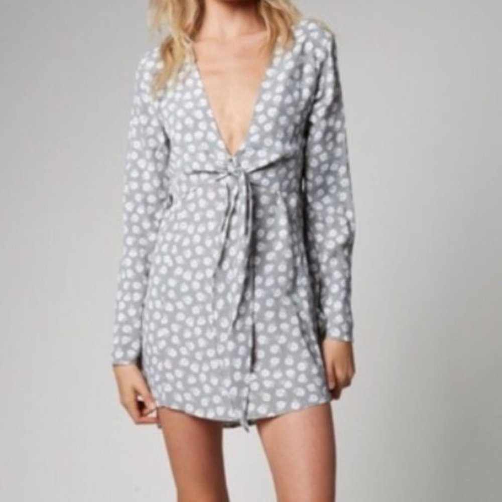 Flynn Skye Women's M London Green Floral Short Mini Dress Long Flare Sleeve